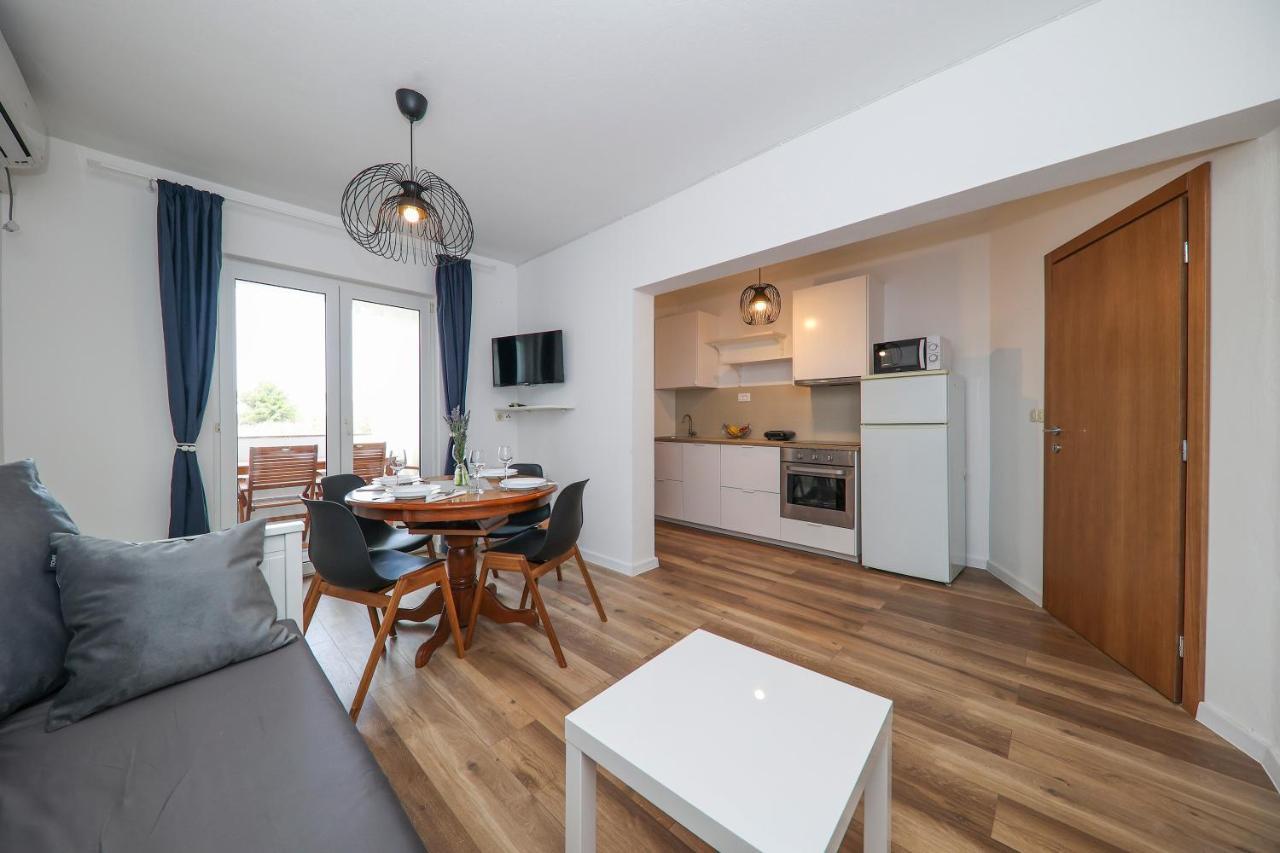 Apartmani Maestral Dobropoljana Kültér fotó