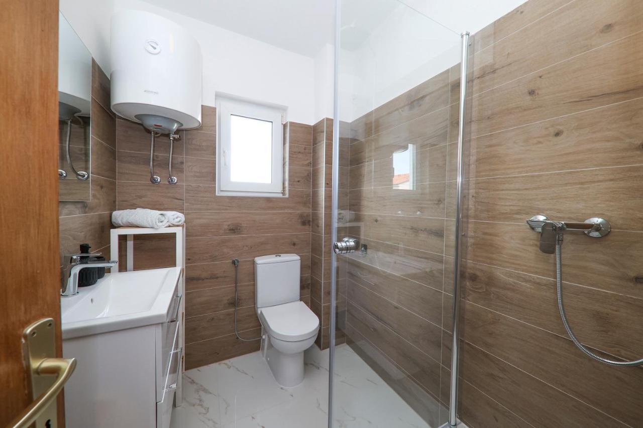 Apartmani Maestral Dobropoljana Kültér fotó