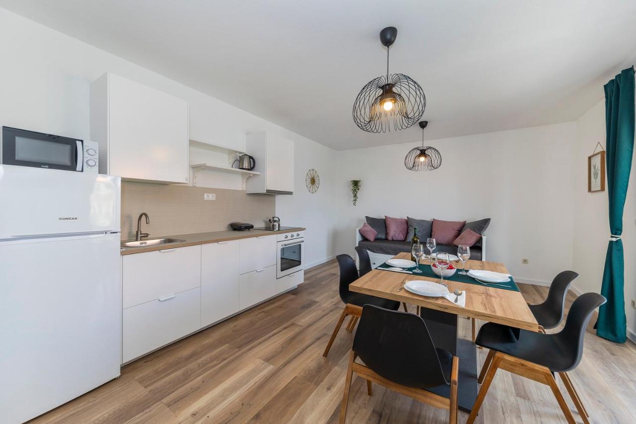 Apartmani Maestral Dobropoljana Kültér fotó