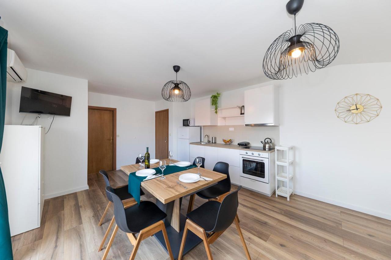 Apartmani Maestral Dobropoljana Kültér fotó