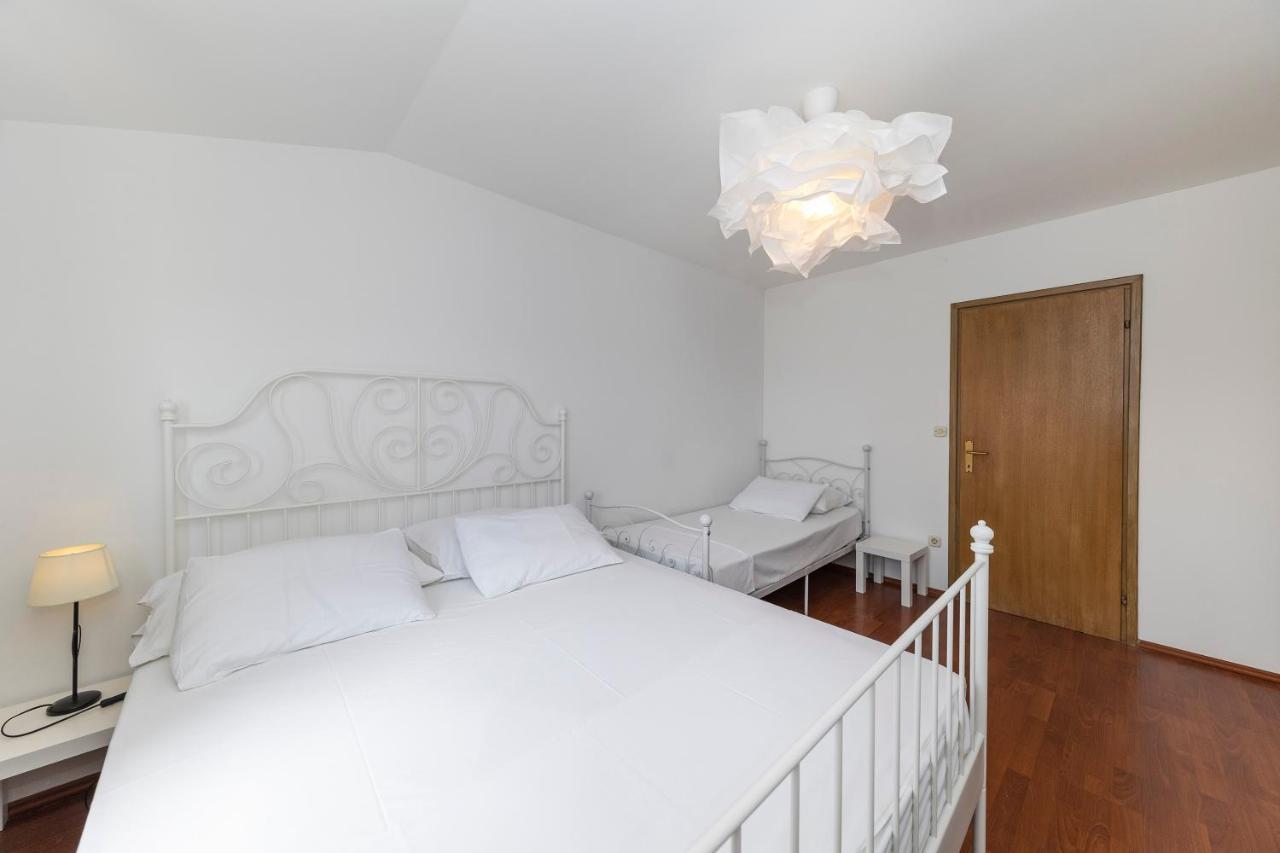Apartmani Maestral Dobropoljana Kültér fotó