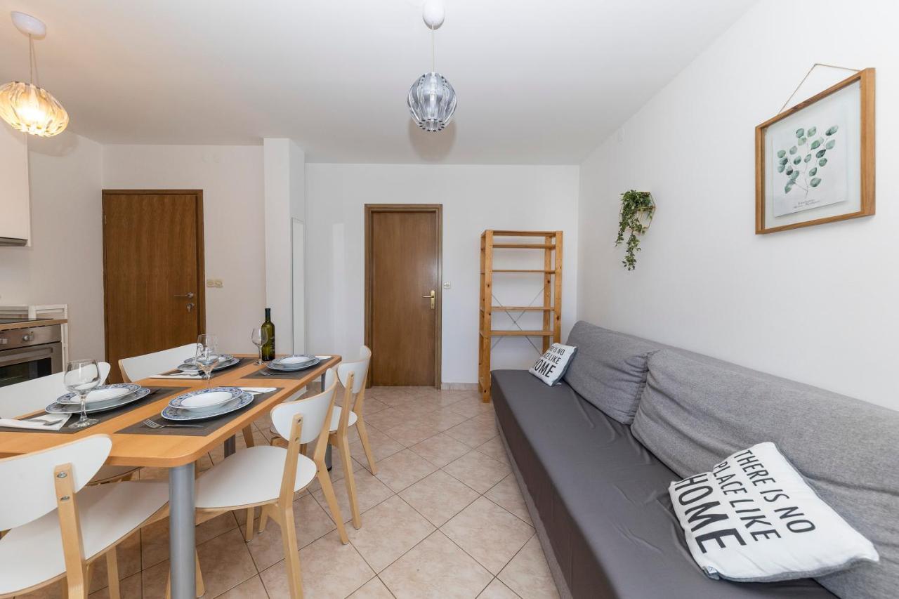 Apartmani Maestral Dobropoljana Kültér fotó